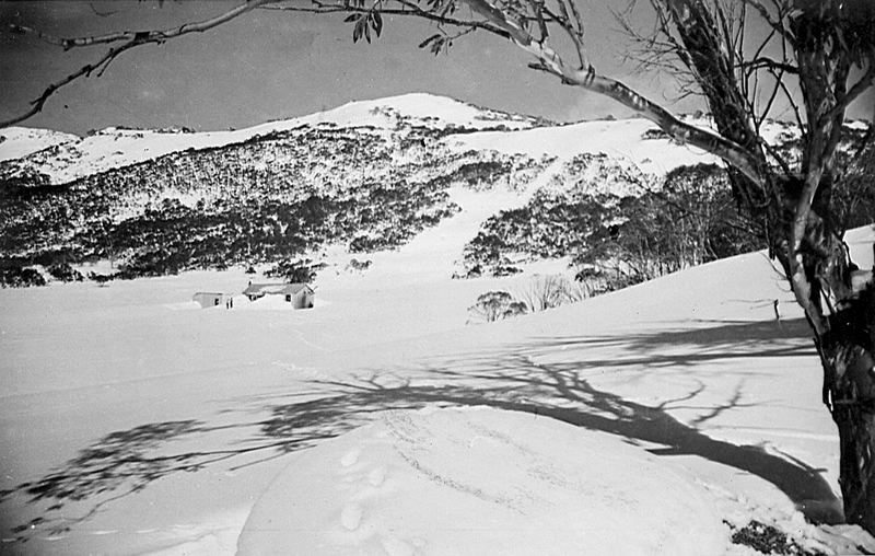 AAC2-05AlpineHutAug1943